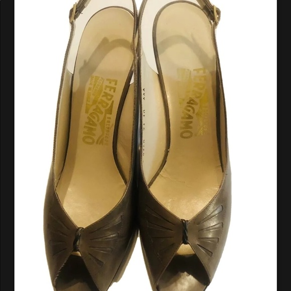 Salvatore Ferragamo Peep Toe Sling Back heels Sz 8 - Picture 5 of 6